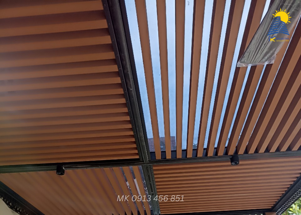 Dịch vụ dán phim cách nhiệt giếng trời 29 dich vu dan phim cach nhiet gieng troi 1852 12