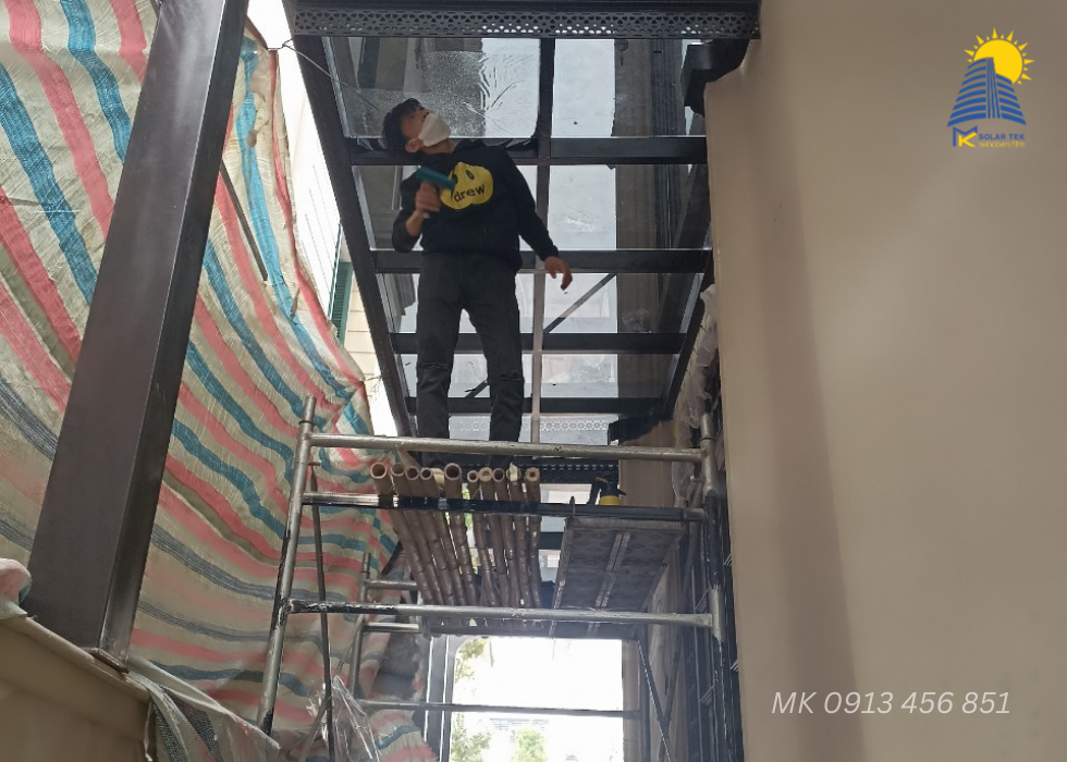 Dịch vụ dán phim cách nhiệt giếng trời 31 dich vu dan phim cach nhiet gieng troi 1852 14