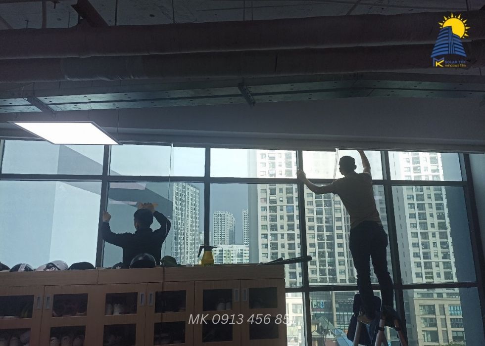 Dịch vụ thi công phim cách nhiệt cho tòa nhà chất lượng bền vững 28 dich vu thi cong phim cach nhiet cho toa nha chat luong ben vung 1914 12