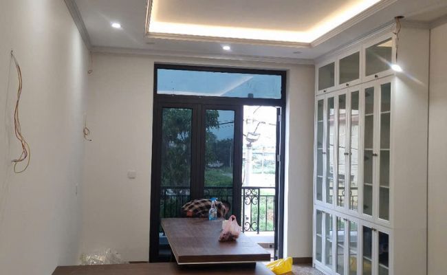 Phim Cách Nhiệt Nhà Kính Mê Linh - Đơn Vị Minh Khang SolarTek Uy Tín Số 1 9 dán phim cách nhiệt nhà kính Mê LInh